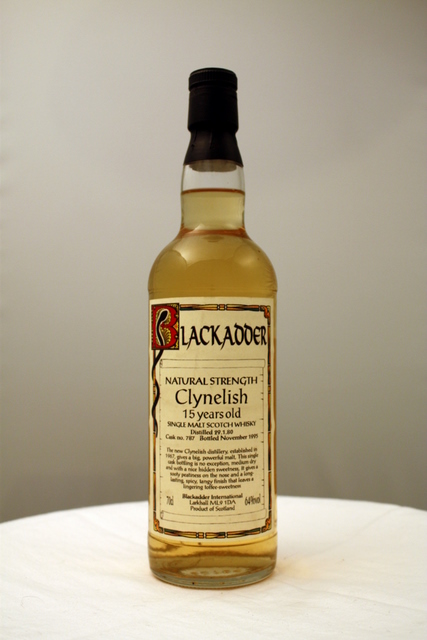Clynelish 1980 front detailed image of bottle Clynelish 1980 front detailed image of bottle