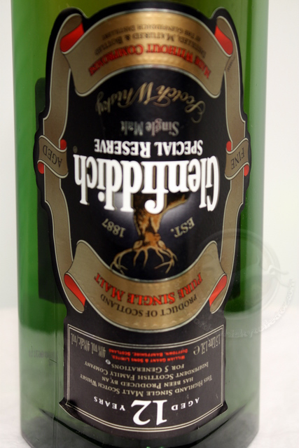 Glenfiddich Special Reserve front detailed image of bottle Glenfiddich Special Reserve front detailed image of bottle
