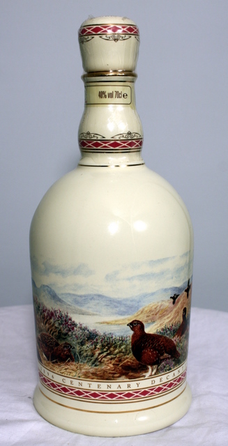 The Famous Grouse Decanter rear image of bottle The Famous Grouse Decanter image of bottle