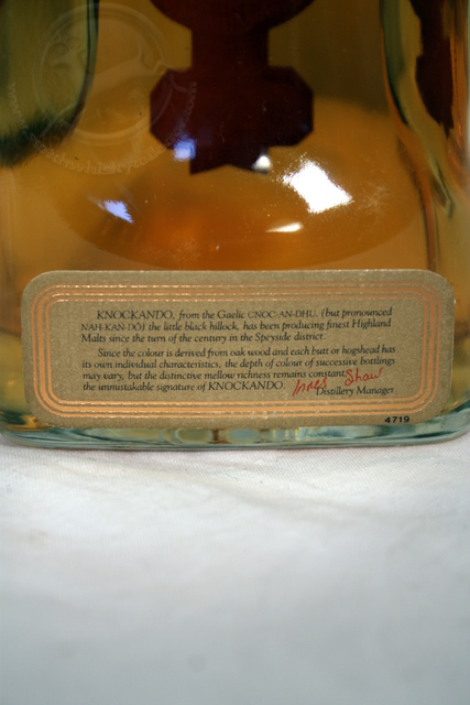 Knockando 1968 rear detailed image of bottle